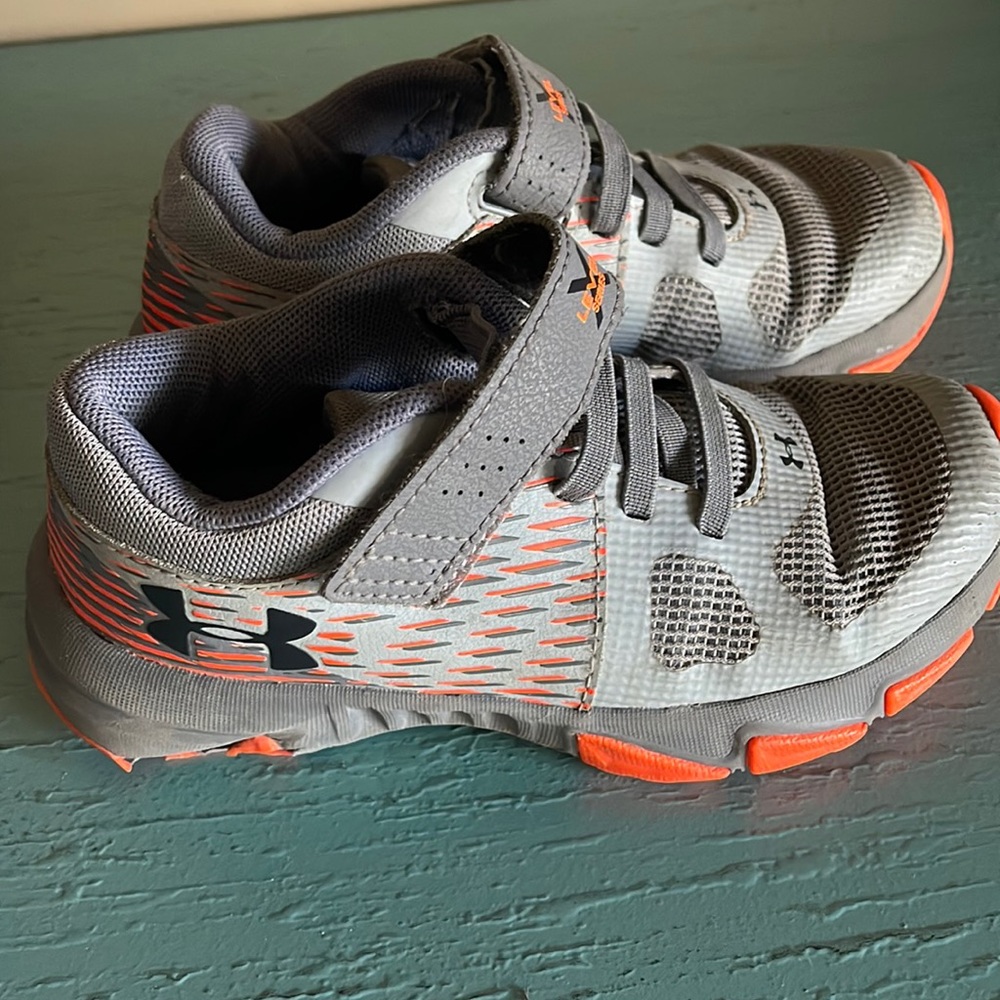COPY - Under armor tennis shoes